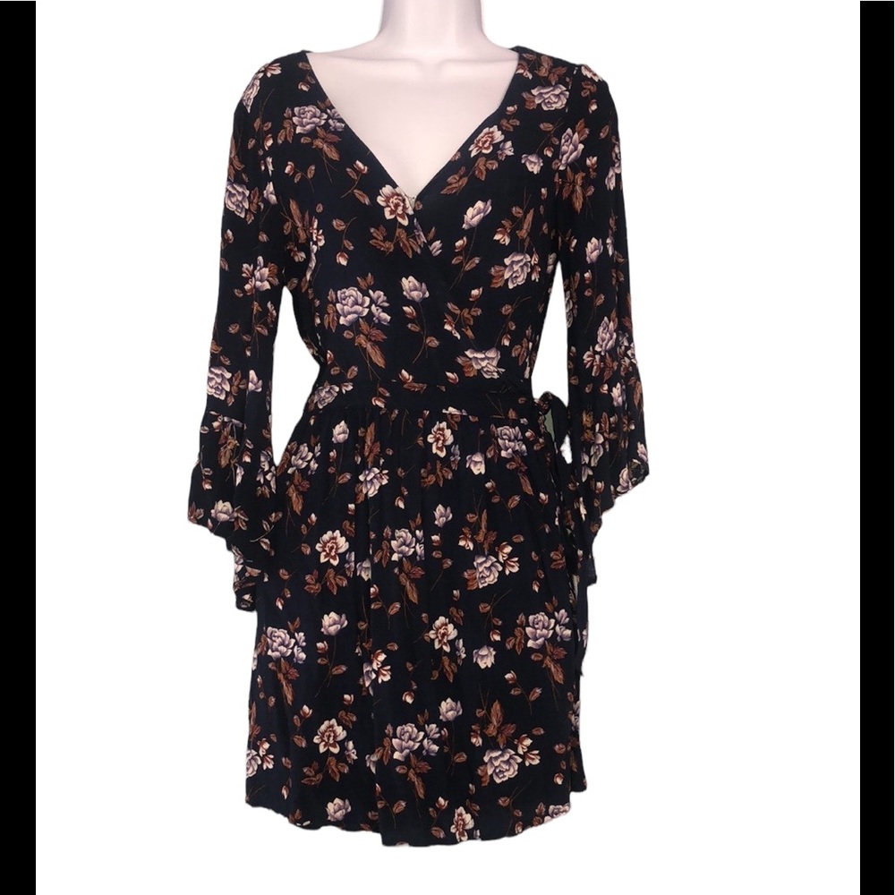 American Eagle outfitters flower dress - Picture 1 of 6